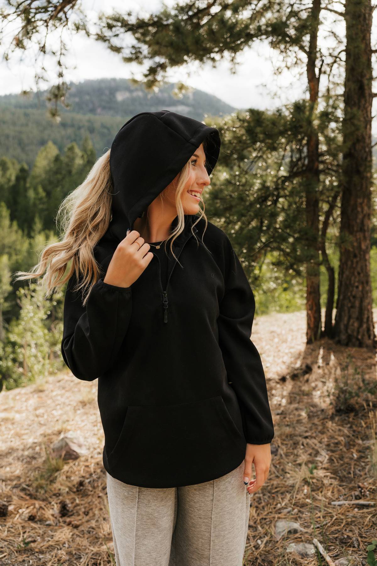 Mane Escape Swift Quarter Zip